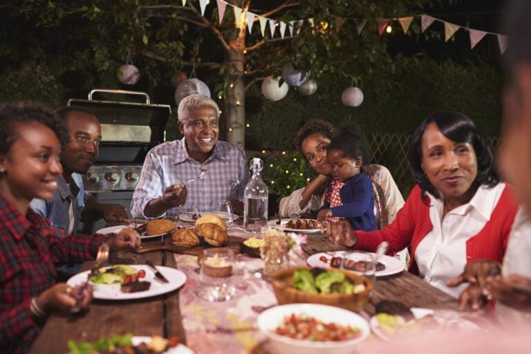 The Best Time to Eat Dinner, According to Longevity Experts